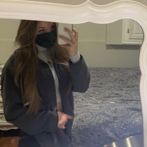 Meet your Posher, Maxine